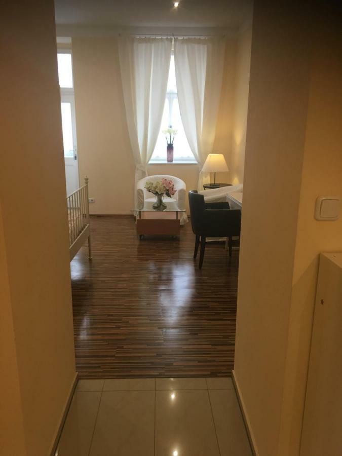 St Martin Apartment Bécs Kültér fotó