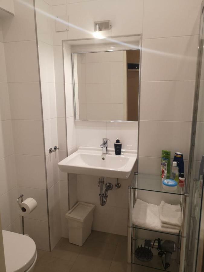 St Martin Apartment Bécs Kültér fotó